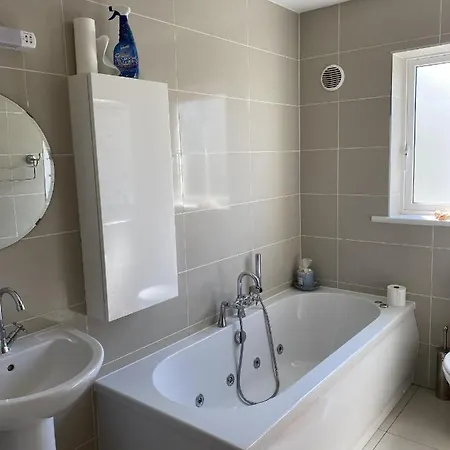 Walsheslough, Rosslare Strand, County Wexford - 3 Bedroom Sleeps 6 Rosslare Harbour
